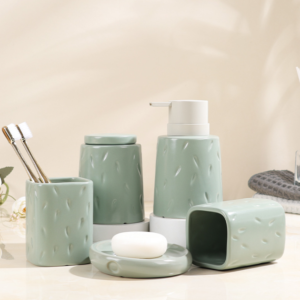 Ceramic bathroom set