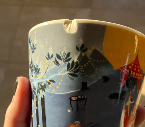 cracks or chips mug