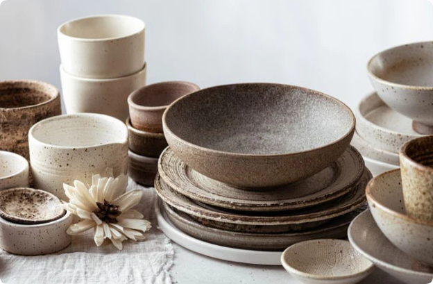 functional advantages of handcrafted ceramic dinnerware