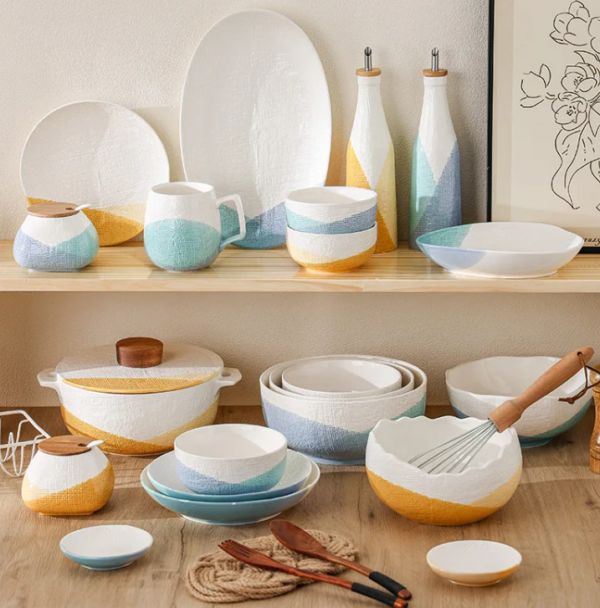 creative white porcelain plate and bowl dishes set with gold beads edge new modern dinnerware for wedding decor (copy)