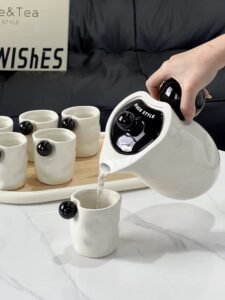 Modern Teatime Coffee Tea Cup Set 6 Cups Gold Rim Rroyal Luxury Ceramic Teapot Set With Tray