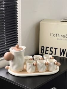 Modern Teatime Coffee Tea Cup Set 6 Cups Gold Rim Rroyal Luxury Ceramic Teapot Set With Tray