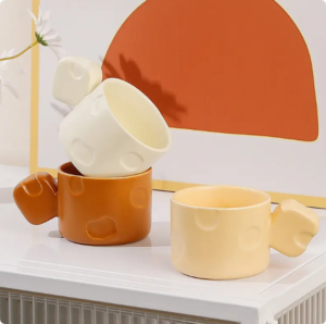 Nordic Ins 250ml Beige Mini Handmade Porcelain Tea Mug Reusable Glazed Ceramic Coffee Cup and Saucer Set