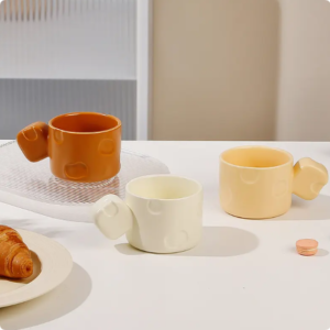 Nordic Ins 250ml Beige Mini Handmade Porcelain Tea Mug Reusable Glazed Ceramic Coffee Cup and Saucer Set