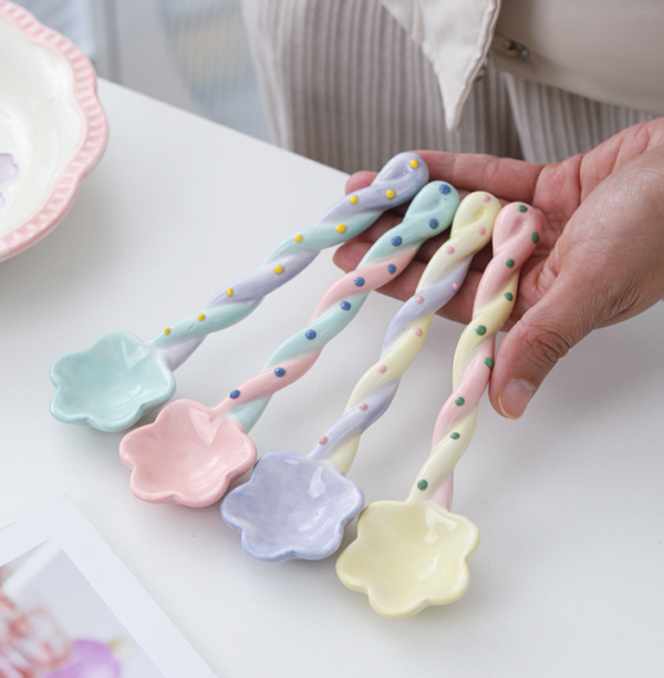 porcelain table set factory,dinnerware wholesalecustomized ins spoon dinner set,oem porcelain spoon