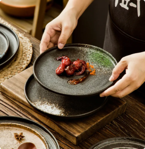 wholesale black porcelain ceramic white and black plate matte crockery dinner plate sets dish hotel restaurant dinnerware plates set