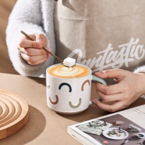 wholesale porcealin 12oz smile pattern ceramic coffee mug with handle