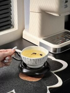 Wholesale social media Korean hand pinch coffee shop ceramic mug porcelain cup saucer