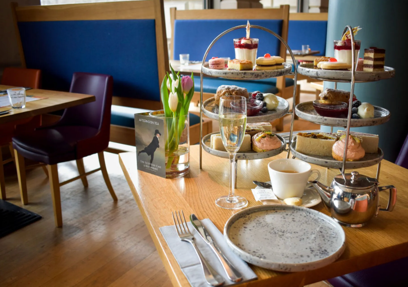 cafe ceramic tableware